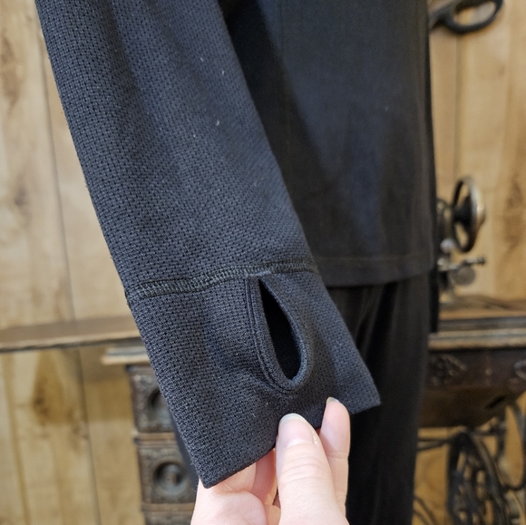 Carhartt Thermal Underwear, Shirt & Pants - Picture 4 of 14